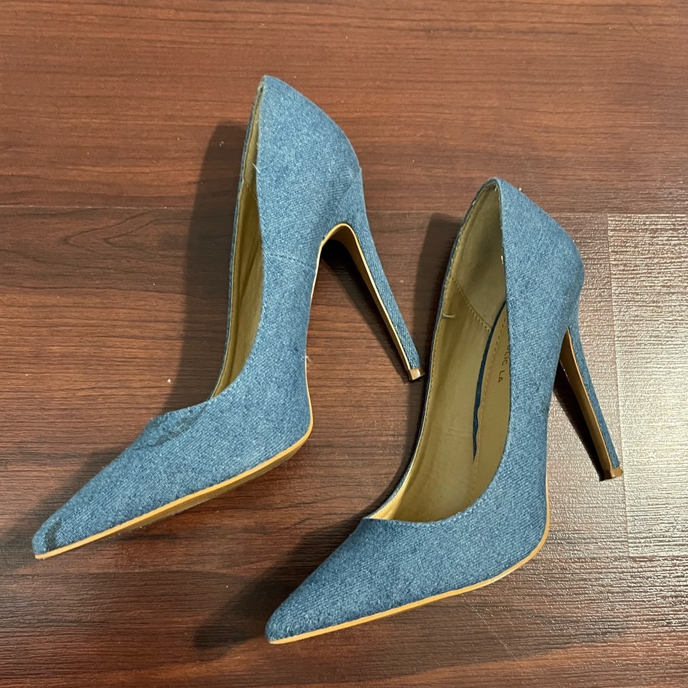Denim pumps